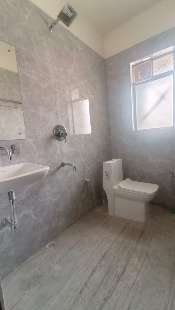 Semi Furnished 4bhk in ABC, Near Rajiv Bhawan, GS Road, SATSANG VIHAR, Tarun Nagar, Guwahati, Assam, India for Rent